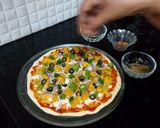 A picture of step 13 of Chicken Tikka Pizza.
