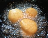 A picture of step 1 of Dahi Vada.