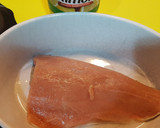 Foto del paso 1 de la receta: Timbal de salmón fresco y aguacate