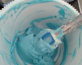 A picture of step 12 of Frog cake 🐸.