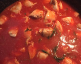 Foto del paso 4 de la receta: Pechugas guisadas con hongos y brócoli