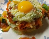 Foto del paso 5 de la receta Pisto con tortitas de patata y yema de Huevo