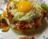 Foto del paso 5 de la receta: Pisto con tortitas de patata y yema de Huevo
