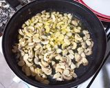 Foto del paso 3 de la receta: Matambre con salsa crema al champignon