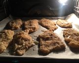 Csirkemell parmezános köntösben, kéksajtos metélttel recept fázis 5 fotója