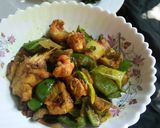 A picture of step 4 of Chettinad fish fry with veggie.