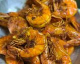 Gambar langkah 2 resipi Udang Goreng Kunyit.