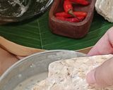 Foto langkah ke 5 dari resep Tempe Mendoan.