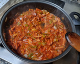Foto del paso 3 de la receta: Huevos duros con bacon y tomate
