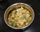 A picture of step 5 of Crispy Cauliflower Sesamey Pakoda.