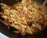 Foto langkah ke 3 dari resep Ayam Suwir Manis Pedas.
