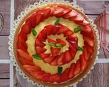 Foto del passaggio 14 della ricetta Crostata morbida alle fragole