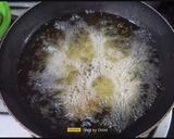 A picture of step 5 of Bajri Methi Masala Vada.