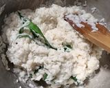 Foto langkah ke 3 dari resep Manggo Sticky Rice Sushi.