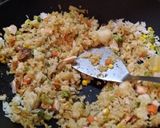 Foto del paso 1 de la receta: Arroz frito con salmón