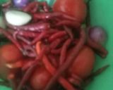 Foto langkah ke 2 dari resep Sambal Merah kacang Tanah, Teri dan Tempe.