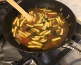 Une image de l'étape 13 de Soupe asiatique aux nouilles de saba, crevettes, légumes et menthe.
