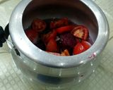 A picture of step 1 of Peas,Carrot,beetroot tomato Soup.
