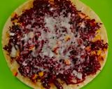 A picture of step 5 of Beetroot corn cheese pizza.