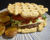 Foto del paso 6 de la receta: Gofreburguer saludable con patatas