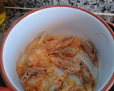 Foto del paso 2 de la receta: Canelón de calabacín relleno de langostinos y trigueros
