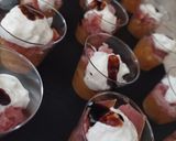 Une image de l'étape 4 de Verrines tomates, jambon cru, burata et crème de balsamique.