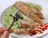 Hình bước làm 4 của món Ức gà cuộn nấm kim áp chảo