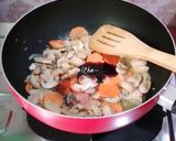 Foto langkah ke 4 dari resep Jamur Kancing Saus Tiram.