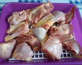 Foto del paso 1 de la receta Pollo de corral guisado