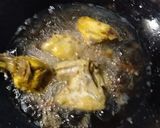 Foto langkah ke 8 dari resep 67. Ayam Goreng Kremes.