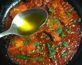 A picture of step 5 of Rui Macher Jhaal (Rohu Fish Curry).