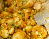चटपटे पोटैटो मटर इमली वाले (chatpate potato matar imli wale recipe in Hindi) रेसिपी चरण 3 फोटो