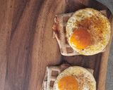 Húsos gofri szenya tortillából tükör tojással nyakon verve recept fázis 2 fotója
