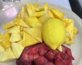 Foto langkah ke 1 dari resep Juice Strawberry Nanas Lemon.