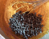 Foto del paso 4 de la receta: Bizcocho de calabaza asada 🎃 y chips de chocolate