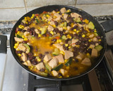Foto del paso 5 de la receta: Pollo tex mex con calabacín