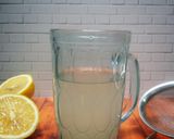 Foto langkah ke 2 dari resep Jus lemon hangat.