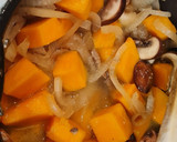 Foto del paso 7 de la receta: Rollitos de ternera en salsa cremosa calabaza y champiñones
