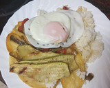 Foto del paso 1 de la receta: Panaderas de calabacín y papas con arroz blanco y huevo frito