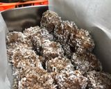 Hình bước làm 5 của món Lamingtons kiểu Úc