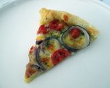 Foto del passaggio 5 della ricetta Torta Salata con Pomodorini Cipolle e Mozzarelline