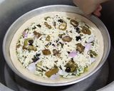 A picture of step 8 of Hot Green Chicken Pizza.