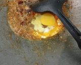 Gambar langkah 2 resipi Nasi goreng cili kering.