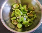 A picture of step 1 of Gumberry (gunda) Sambaro.