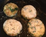 A picture of step 6 of Fish Cutlet with Potato Chips.