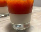 Foto del passaggio 3 della ricetta Panna cotta ai cachi con nocciole caramellate