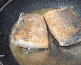Foto del paso 1 de la receta: Merluza con crema de Cabrales (aprovechamiento)