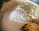 A picture of step 4 of Adu paak (ginger fudge).