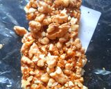 A picture of step 3 of Coffee Walnut chikki.