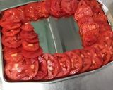 Une image de l'étape 7 de Salade de tomates aux pommes anciennes, oignon rouge et roquefort.